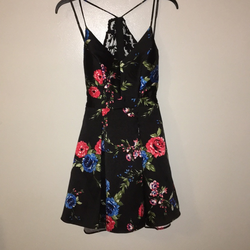 B. Smart Dress